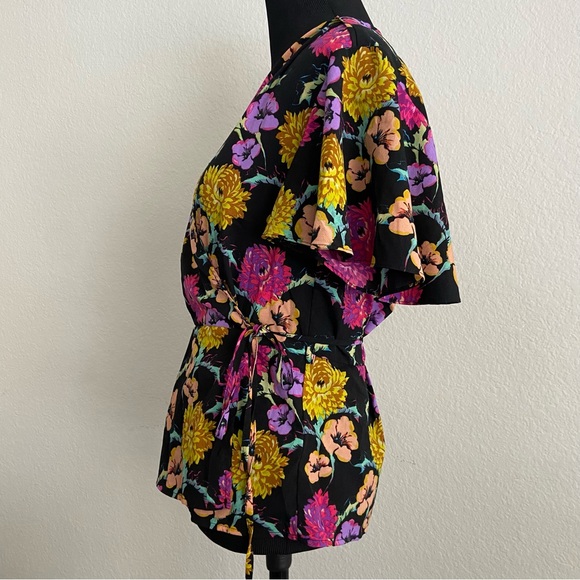 Topshop Floral Cinch And Flare Wrap Blouse With Flutter Sleeves Size 6 - Picture 4 of 11